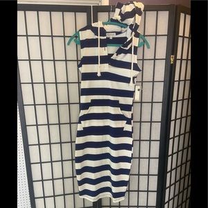 Sleeveless hoodie striped dress